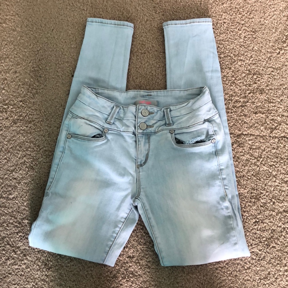 Mid-rise skinny